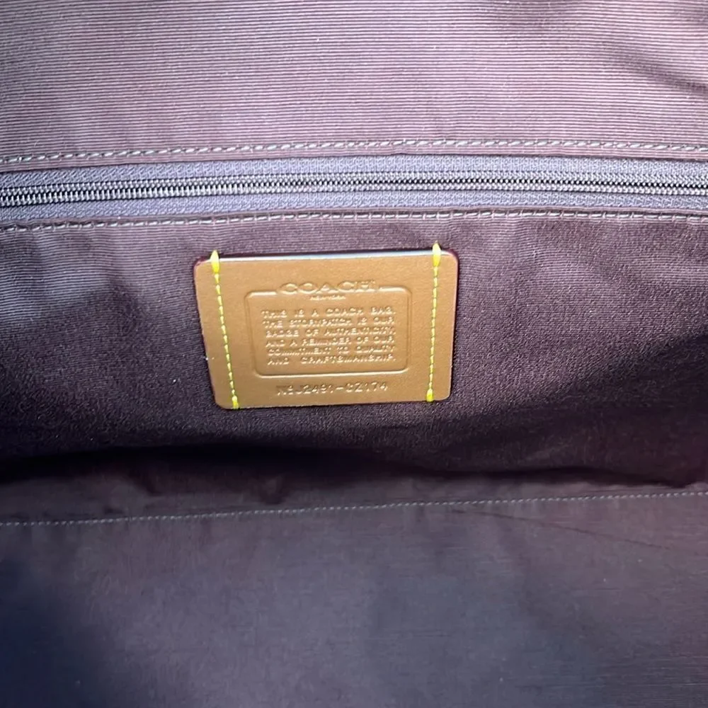 Coach Gallery Tote Bag In Signature Canvas With Bow Print Purse